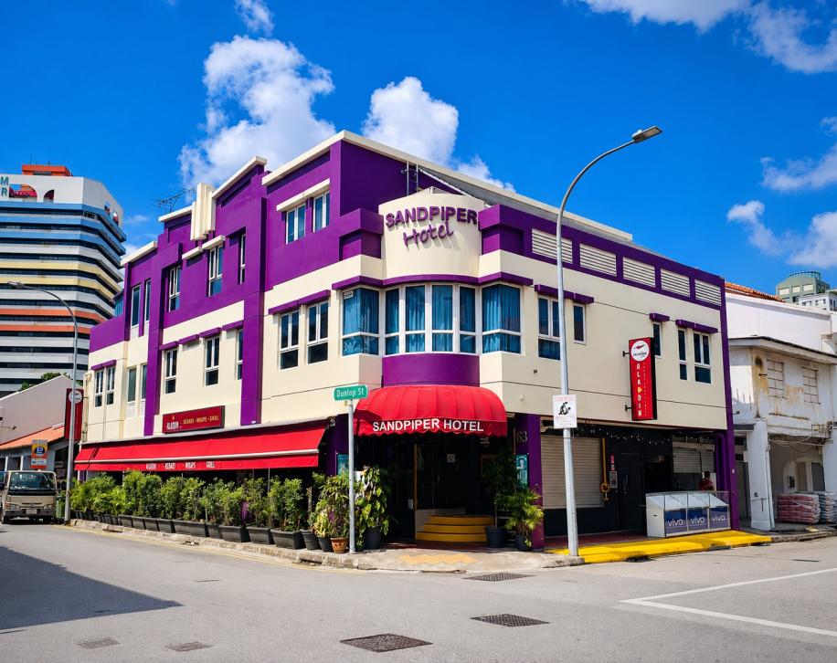 Sandpiper Hotel