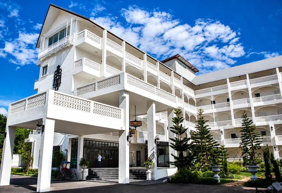 Koranaree Courtyard Boutique Hotel