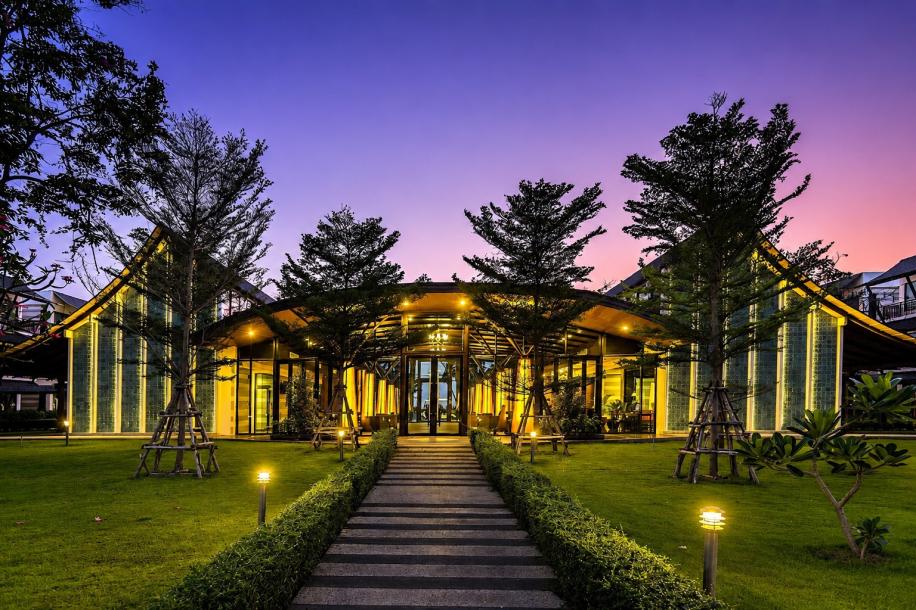 Bangsaen Heritage Hotel