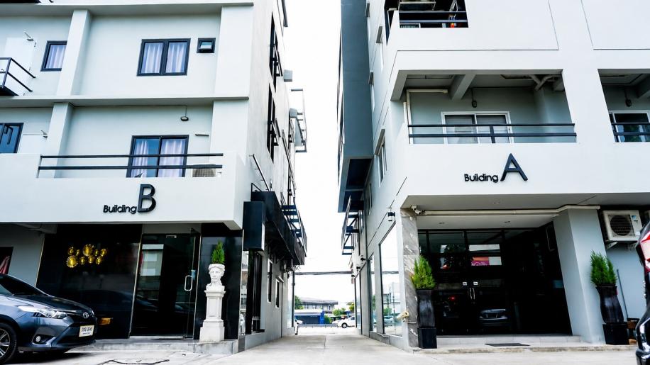 B-Black Hotel Chonburi