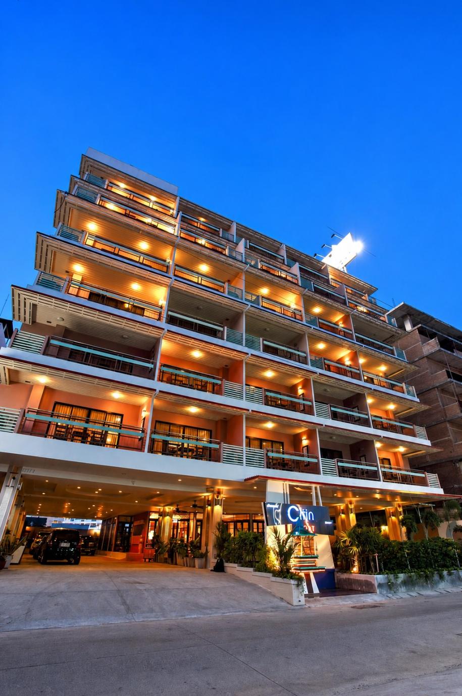 Pattaya Loft Hotel