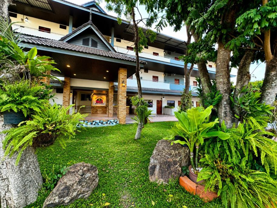 Paradise Resorts & Sauna