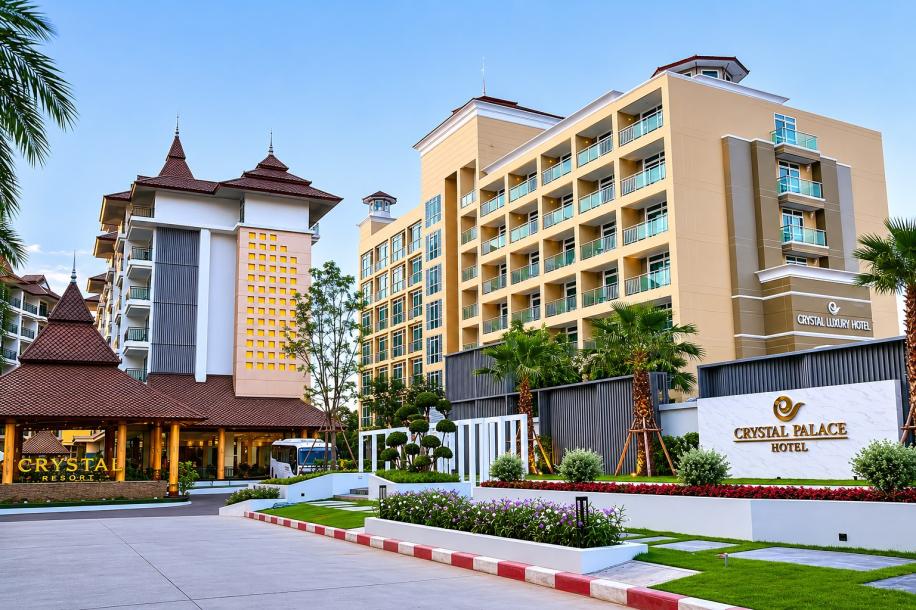 Crystal Palace Luxury Hotel