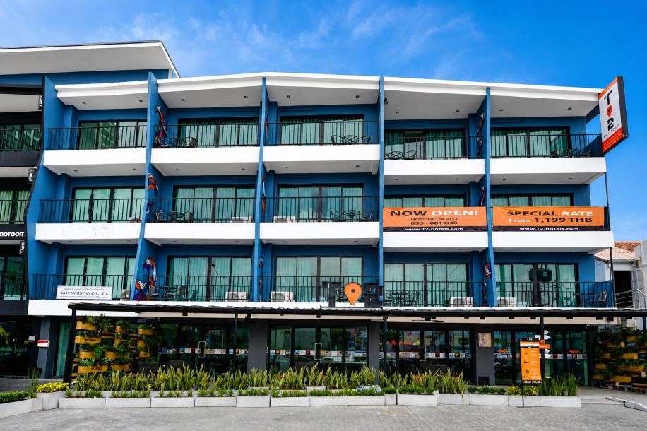 Jomtien Beach Sleep Inn - Steps from Beach & Market
